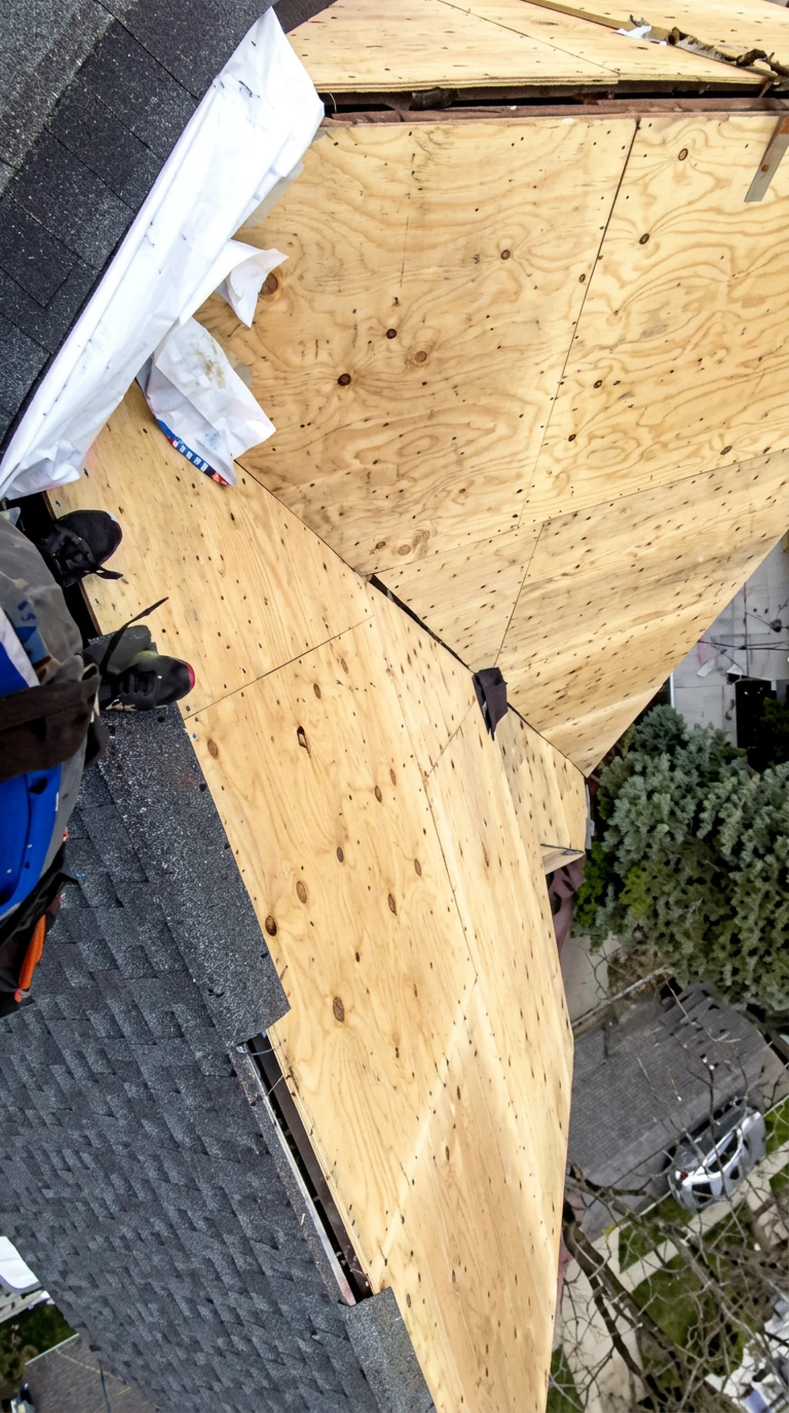 Roof decking installation in Deer Park, NY